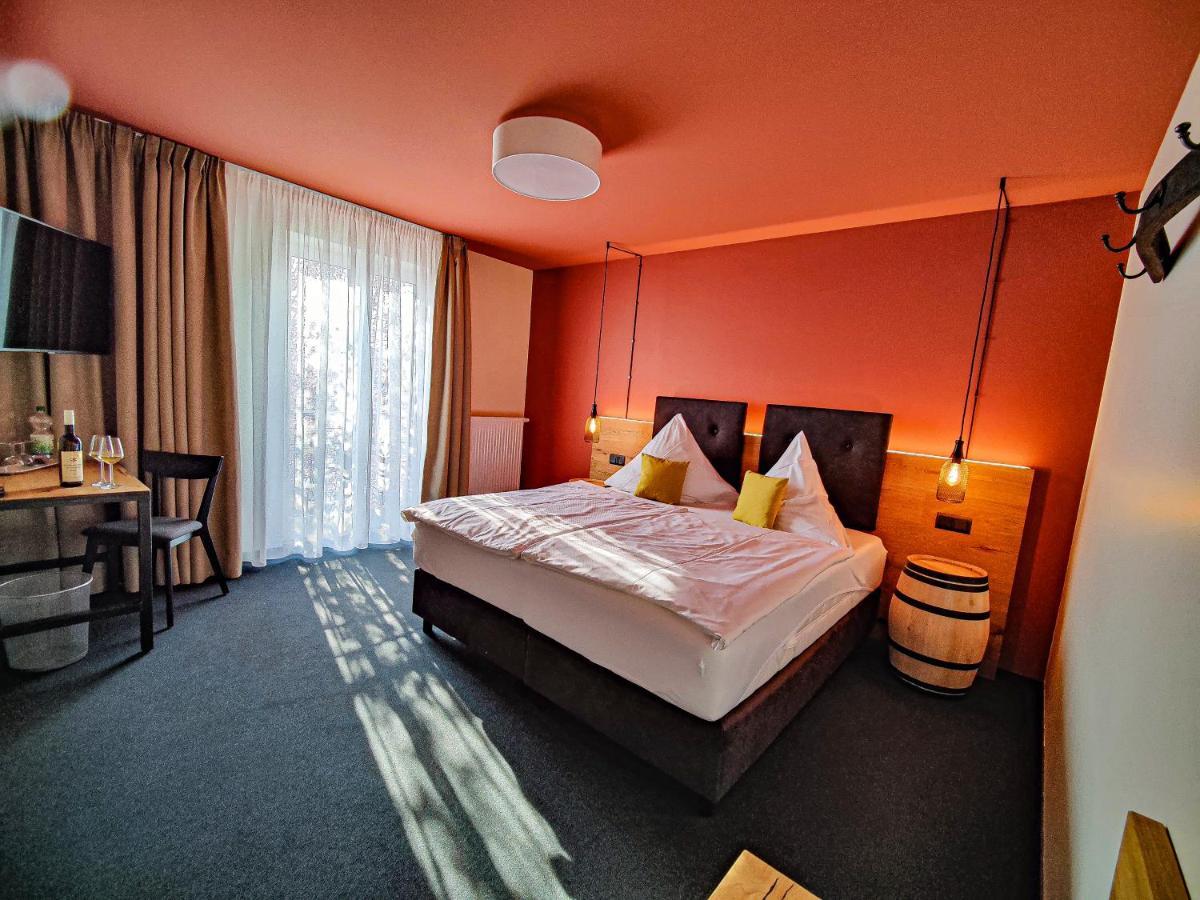 Casa Palatina Bed & Breakfast Grosskarlbach Eksteriør bilde