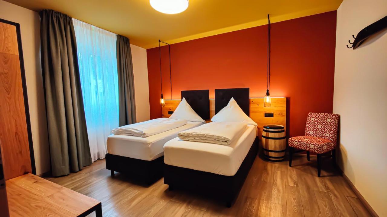Casa Palatina Bed & Breakfast Grosskarlbach Eksteriør bilde